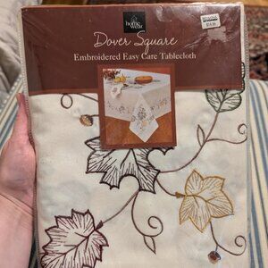 NIP! Fall Themed Embroidered Easy Care Tablecloth